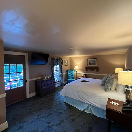 Highlands Inn Екстериор снимка
